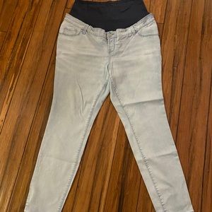 EUC Old Navy Maternity Jeans